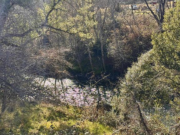 2nd image of 3808 Indian Creek Rd