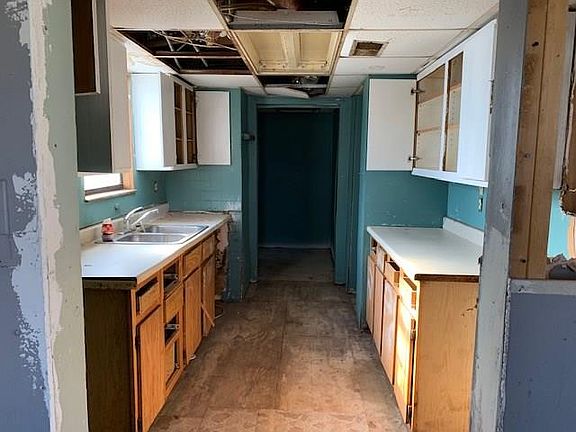 4th image of 537 NW Avenue G