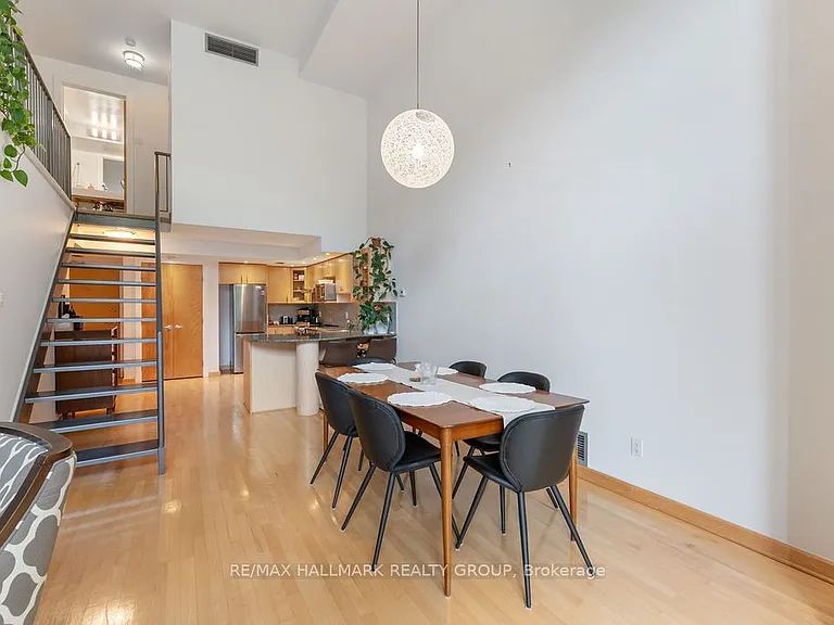 29 Main St #111 — Photo 14
