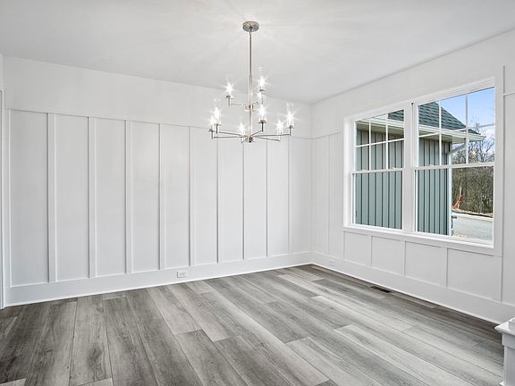 4th image of 208 Rockville Blvd