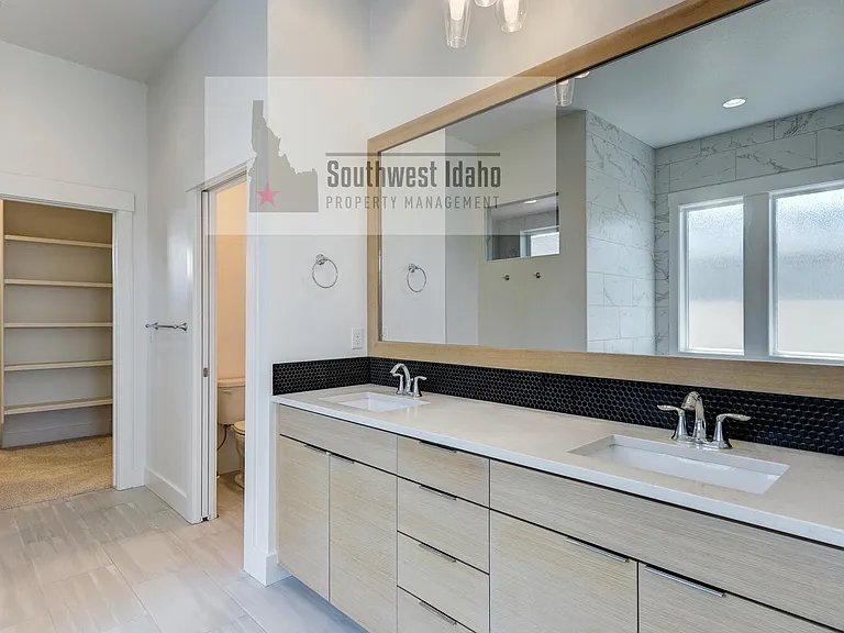 476 W Buroak Dr — Photo 29