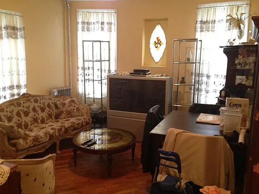 Rented by Makover Group Inc | media 8