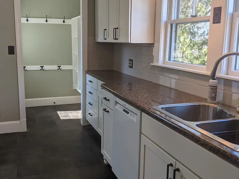 15 Manley St #2 — Photo 2