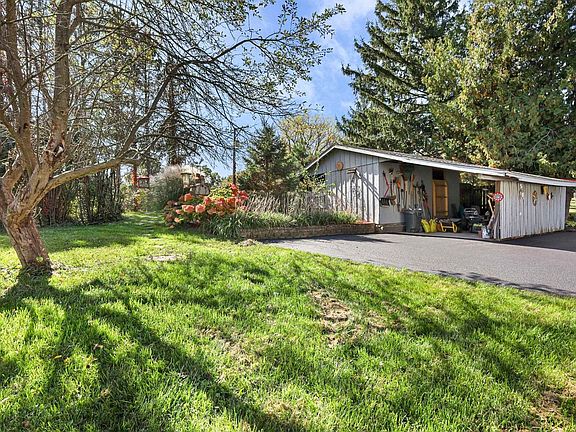 4th image of 2224 Dahlk Cir