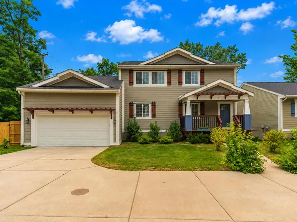 2 Maple Village Ct, Ann Arbor, MI 48103