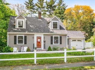 20 Hutchinson Rd, Walpole, MA 02081