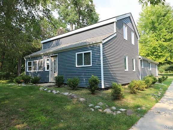 4th image of 9900 Dartmouth Rd