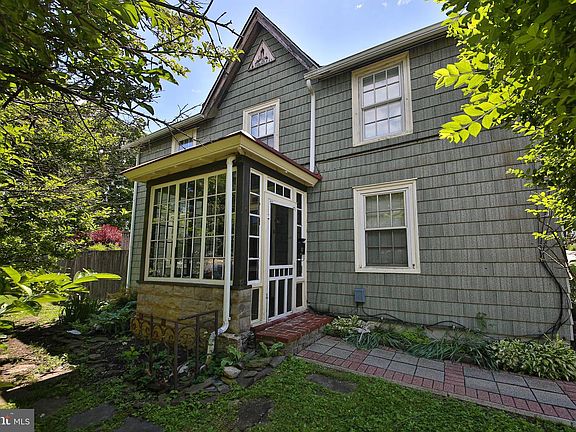 2nd image of 17 Main Ave