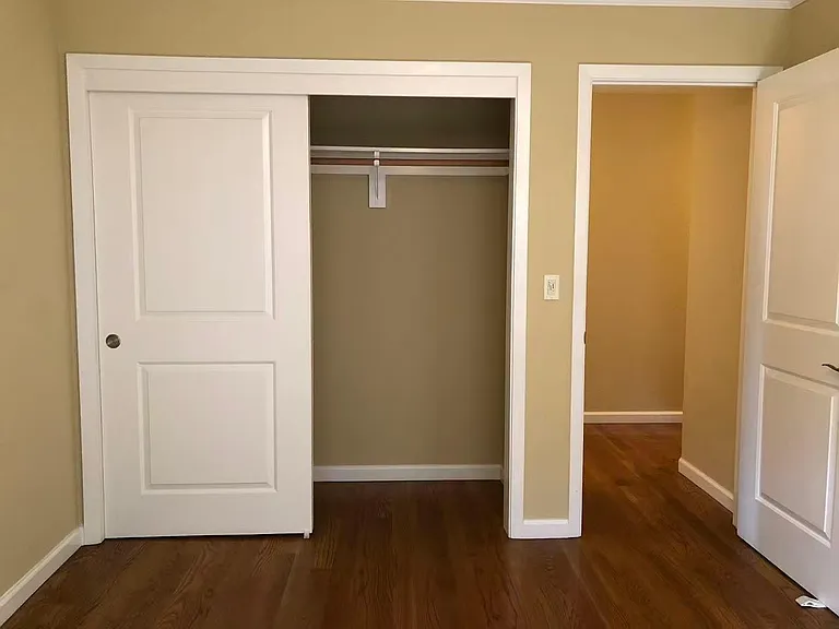 920 Rockdale Dr — Photo 13
