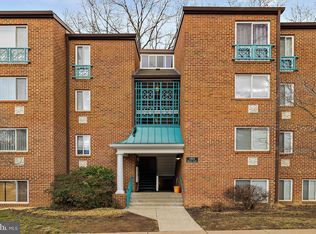 11801 Breton Ct APT 21B, Reston, VA 20191