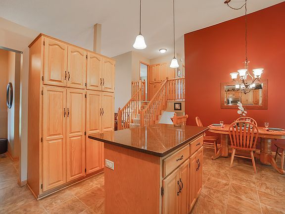 4th image of 21540 Orchid St NW
