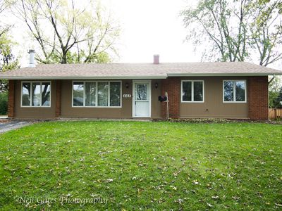 665 Edgemont Ln, Hoffman Estates, IL, 60169