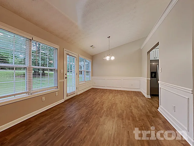 35 Crooked Creek Dr — Photo 5