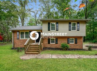 40 Derby Country Dr, Ellenwood, GA 30294