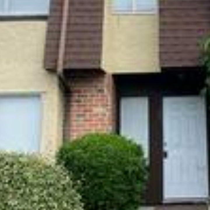 1st image of 5123 Picadilly Circus Ct
