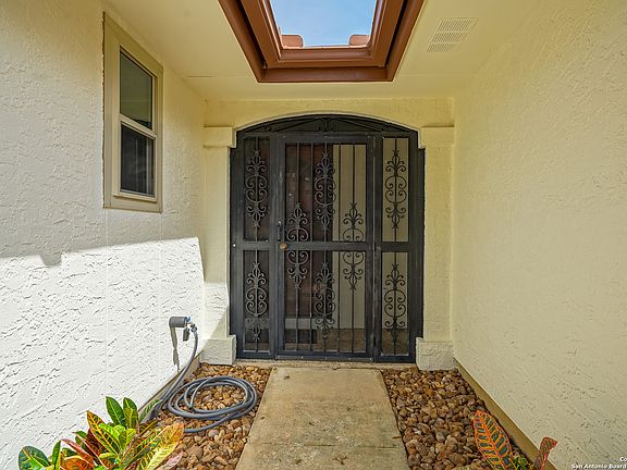 3rd image of 10310 Grand Club Dr