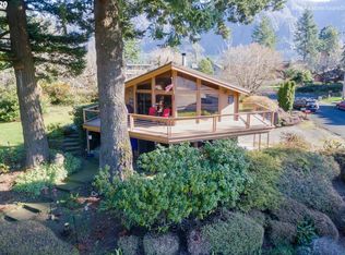 32 Walnut Ln, Stevenson, WA 98648