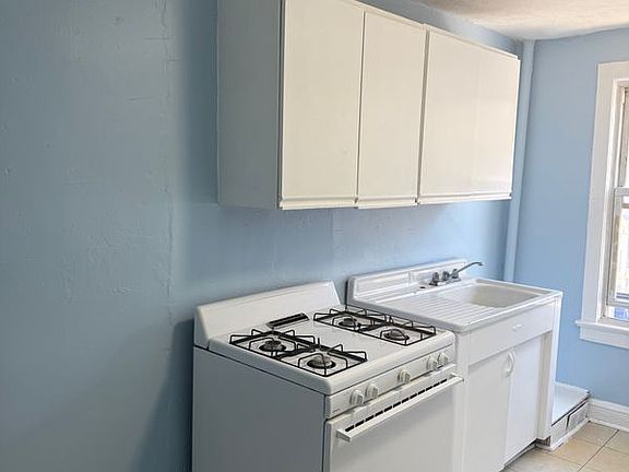 2nd image of 203 Genesee St Floor 2