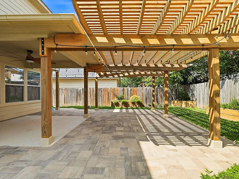 11102 Dewberry Fld — Photo 26