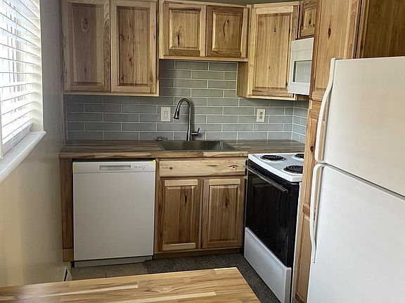 3rd image of 1140 E Ramona Ave APT 1