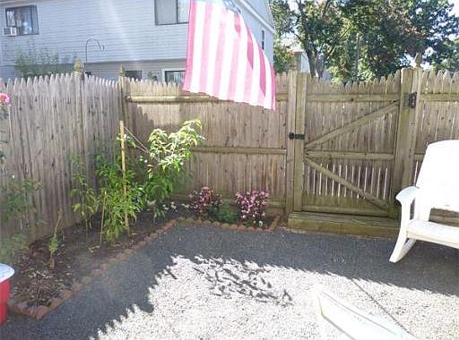 2nd image of 33 Sheri Ln