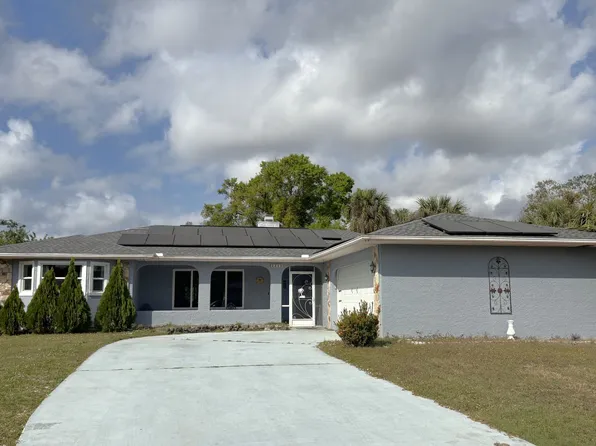 2211 Hardey St, Punta Gorda, FL 33980