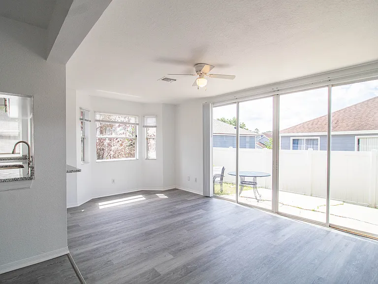 235 Mango Dr #A — Photo 4