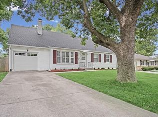 2908 Cheyenne Cir, Kansas City, MO 64116