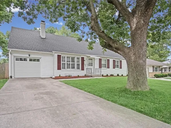 2908 Cheyenne Cir, Kansas City, MO 64116