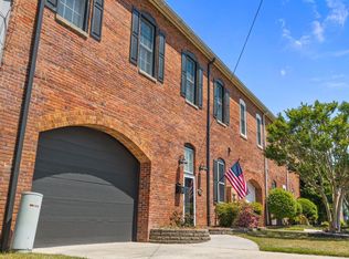 916 W 3rd St UNIT 10 & 11, Washington, NC 27889