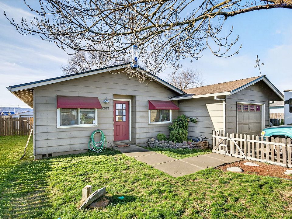 1st image of 8207 Division Rd