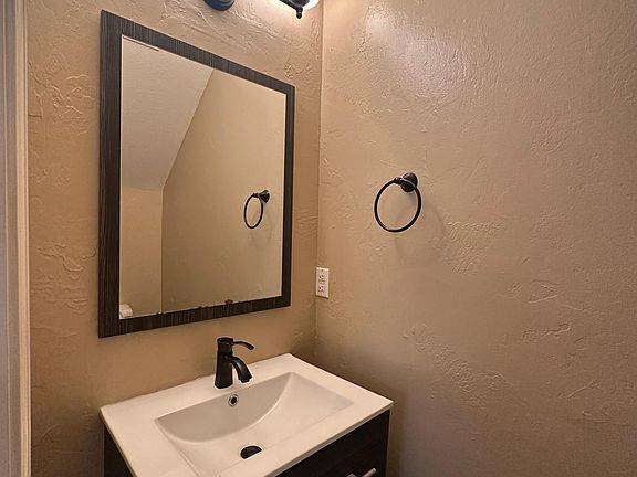5th image of 4624 Sunnybrook Dr #4624