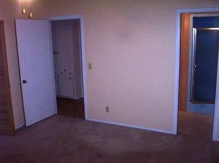 4th image of 10 Shady Ln