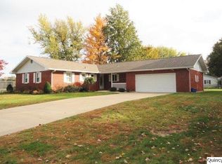 4120 Pine Tree Rd, Quincy, IL 62305