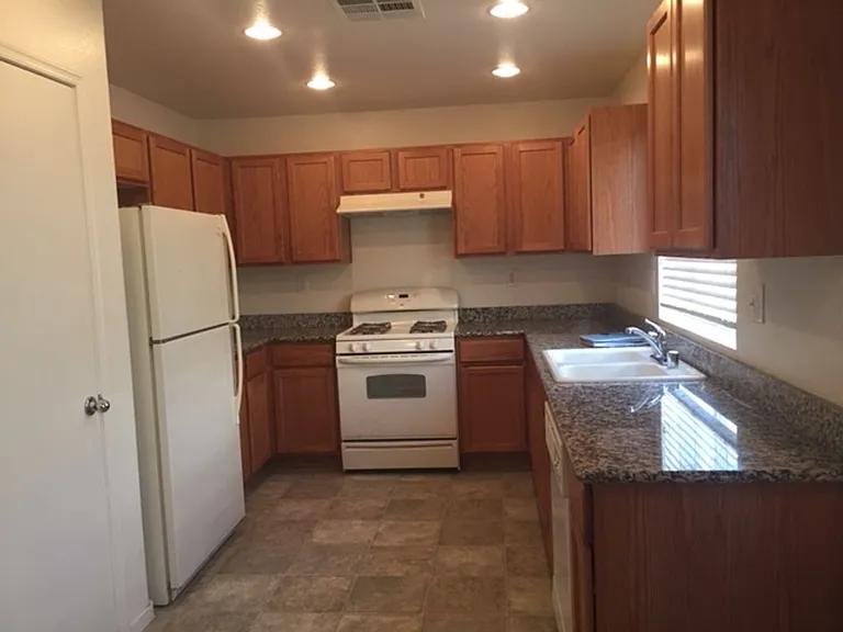 8014 Torremolinos Ave — Photo 5