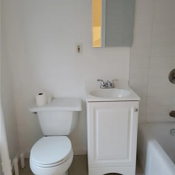 412 Warburton Ave #3 — Photo 11