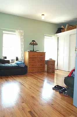 Rented by Tower Brokerage | media 27