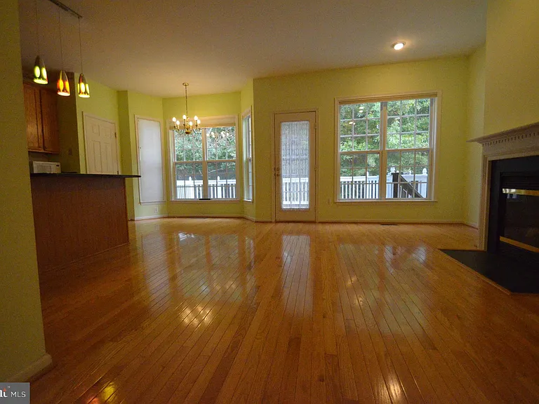 325 Winter Walk Dr — Photo 19