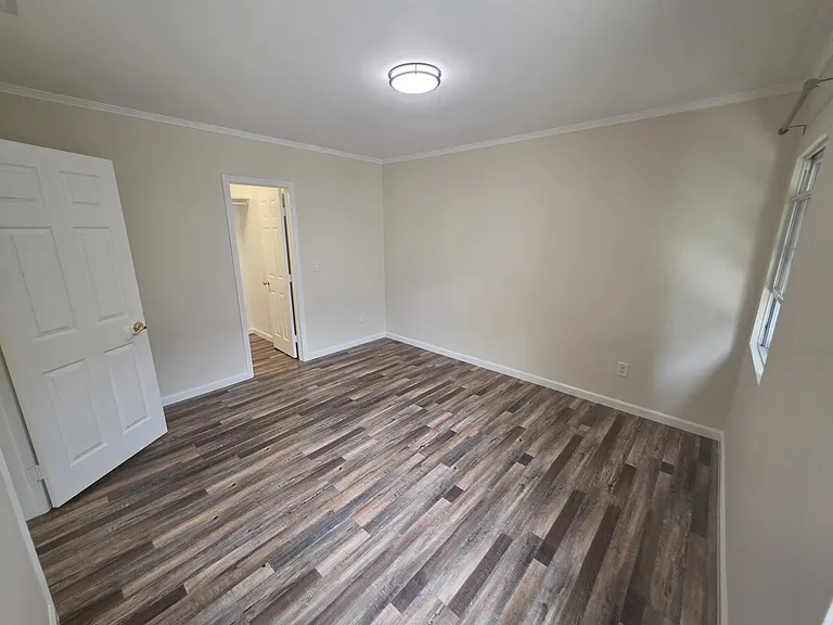 1250 S Orange St — Photo 15