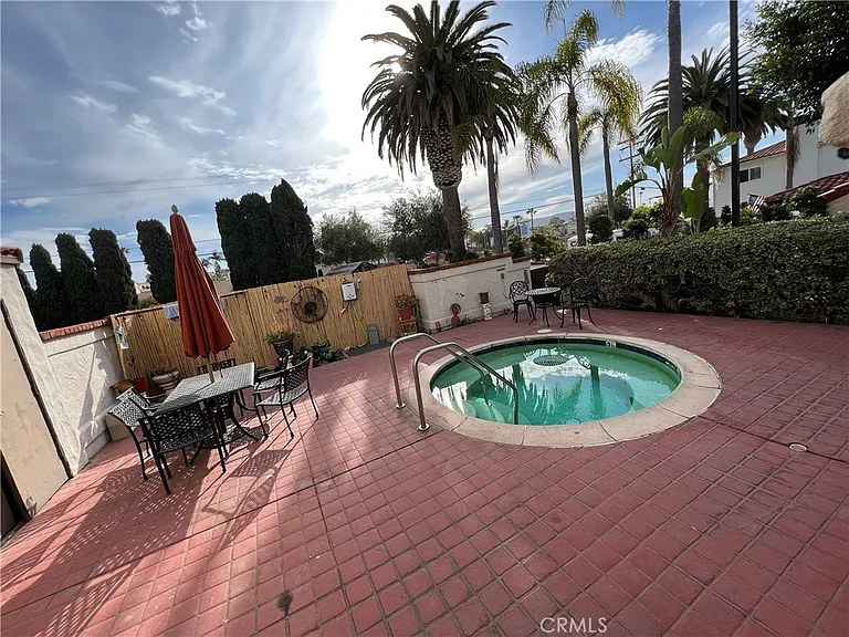 3830 Avenida Del Presidente #3830-34 — Photo 2