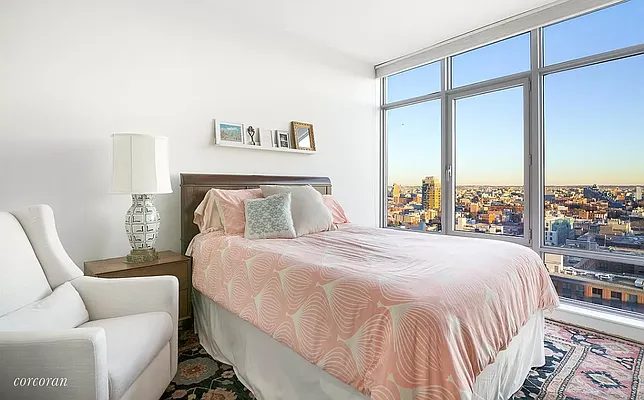 Rented by Corcoran | media 23