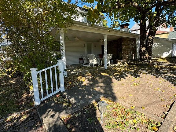 3rd image of 200 Beyer Ave