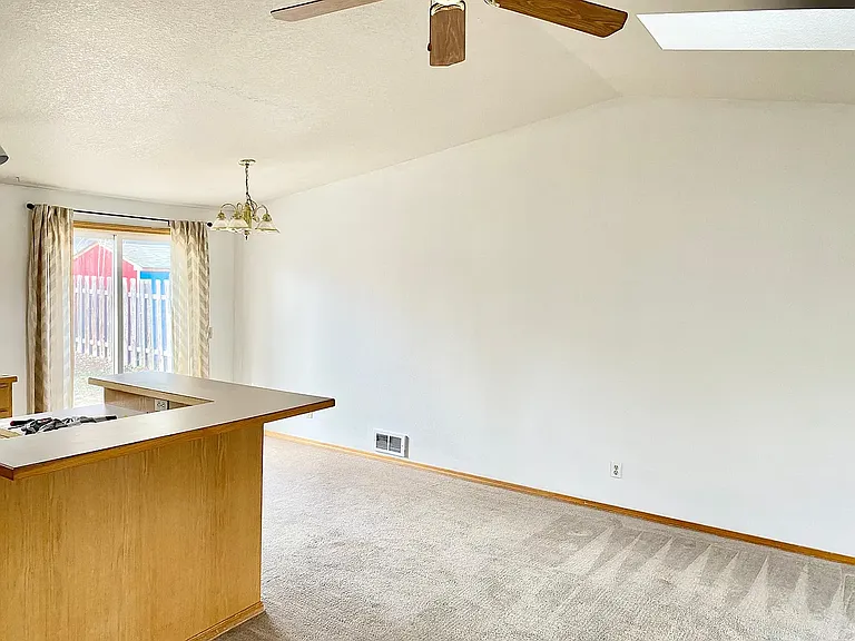 1731 NE Mark Ct — Photo 15