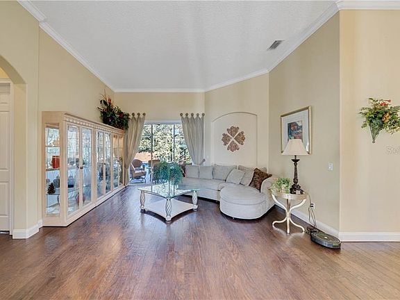 5th image of 1657 Kersley Cir