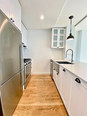 3rd image of 409 Eastern Pkwy #902A