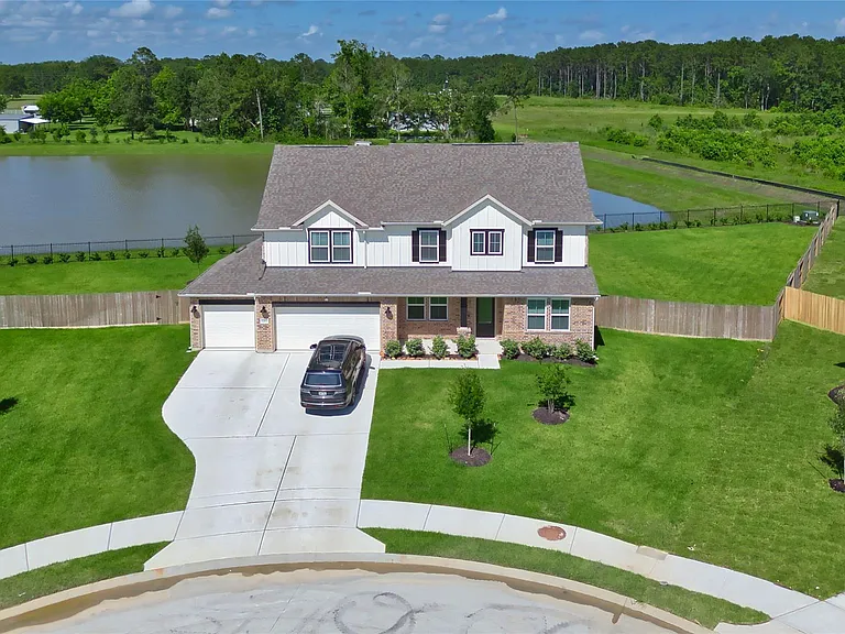 12202 Old Fashion Cir — Photo 2