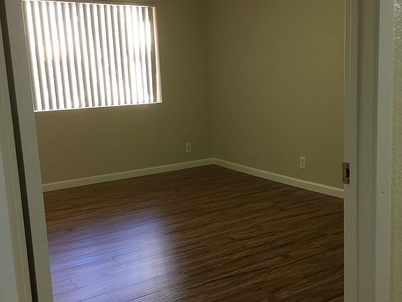 5th image of 2812 Hermosa Ave APT 206