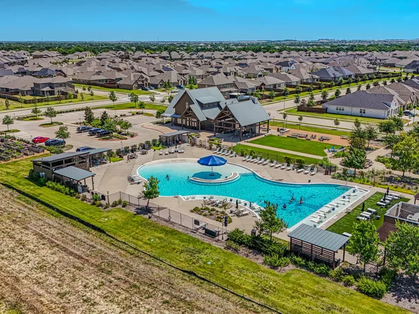 736 Carmen St, Forney, TX 75126