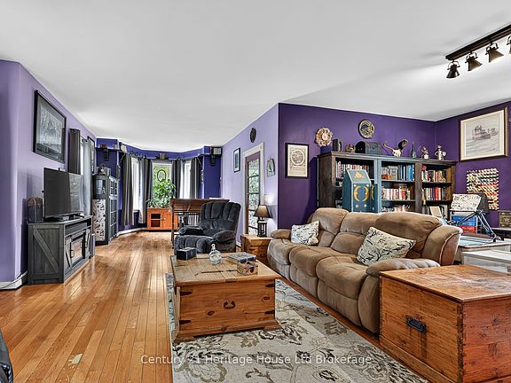 4th image of 6998 Church St