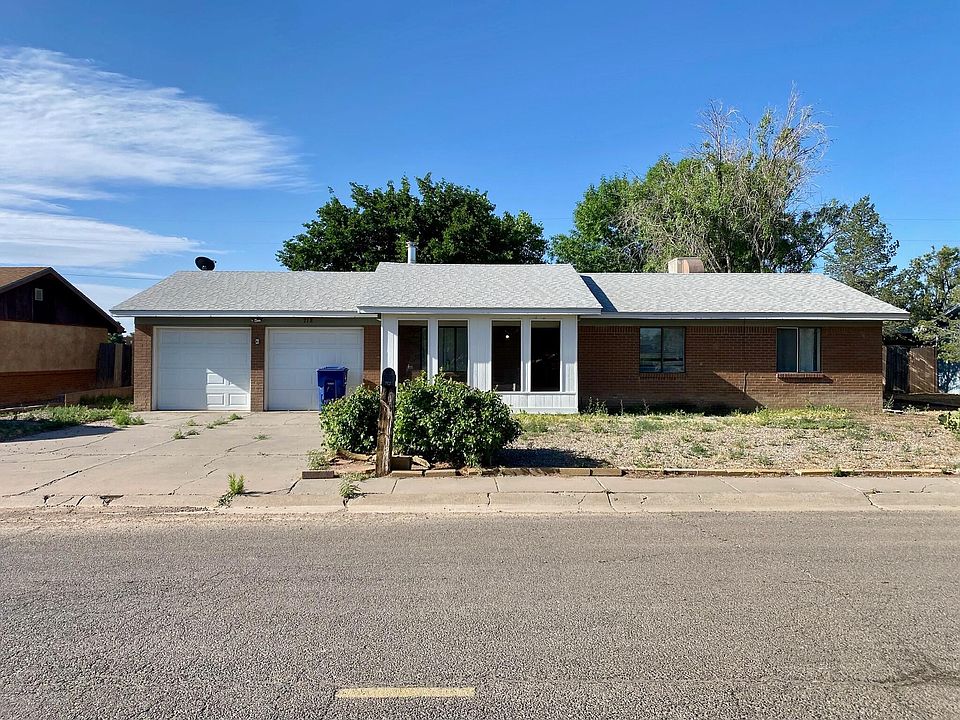 1st image of 712 Loma Encantada St